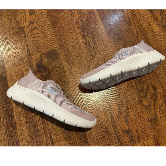 Skechers Go Walk Slip-In Sneakers Light Mauve - Women's Size 6 Comfort NWT - Picture 1 of 9